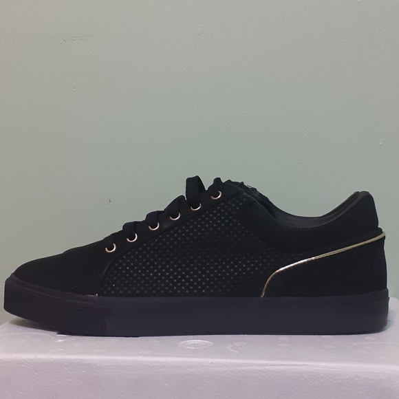 Zara Other - ZARA sz10/43 BLACK CASUAL SNEAKER